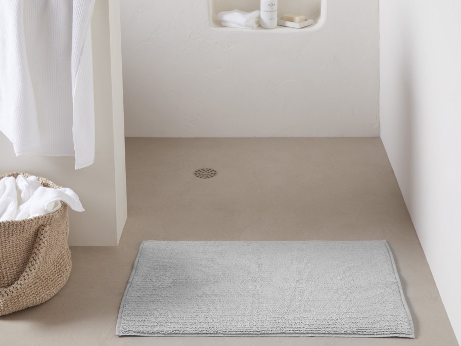 Parachute Bath Rugs + Mats | Soft Rib Tub Mat